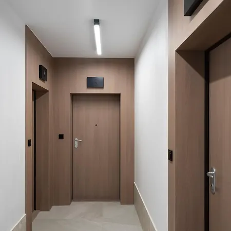 Apartment 6 Piotra