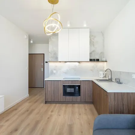 6 Piotra Apartment *